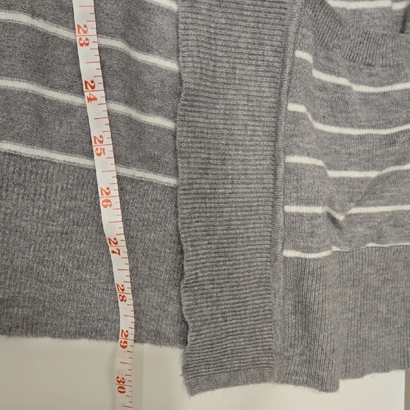 Pink Clover Gray and White Striped Cardigan - Picture 6 of 9